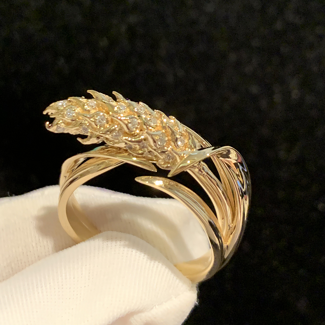 Chaumet L’Épi de Blé Wheat Ring in 18k Yellow Gold Bespoke