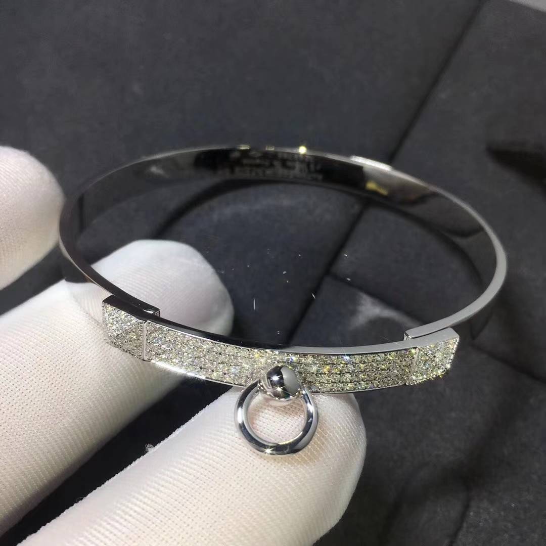 Hermes Collier de Chien Bracelet in White Gold with 138 Diamantes