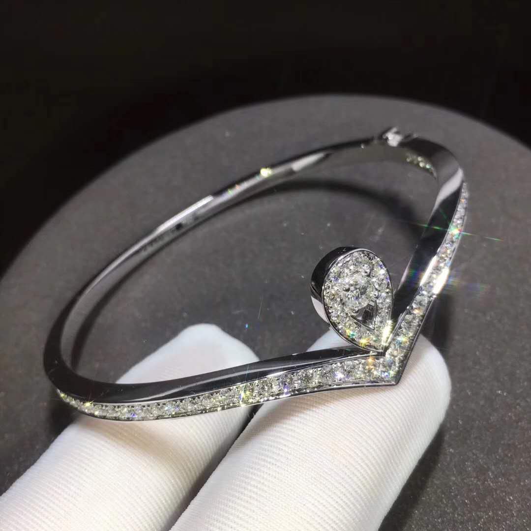 Joséphine Aigrette 18ct white-gold and diamond bracelet