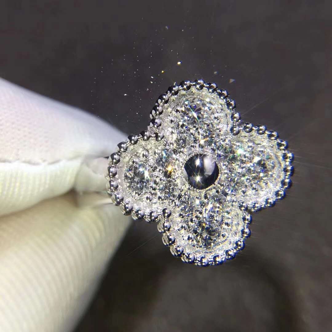 VAN CLEEF & ARPELS Vintage Alhambra Diamond Ring in 18k White Gold